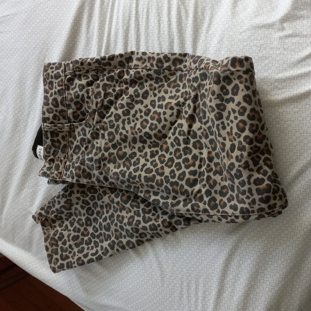 Women's animal print straight leg